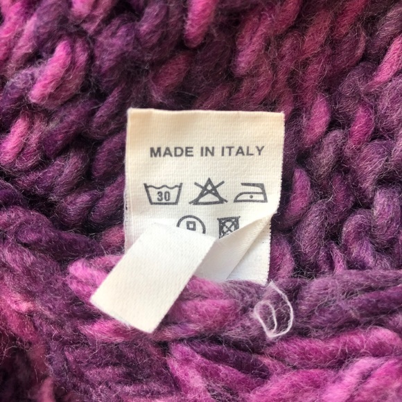 Sweater - Picture 12 of 12